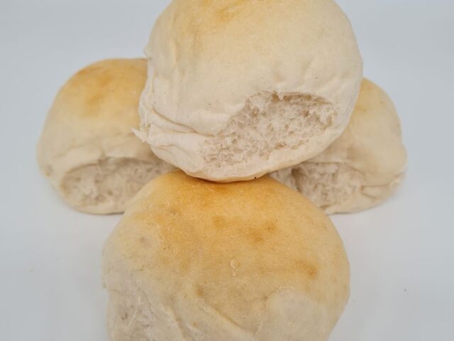 2oz White rolls (pack of 4)