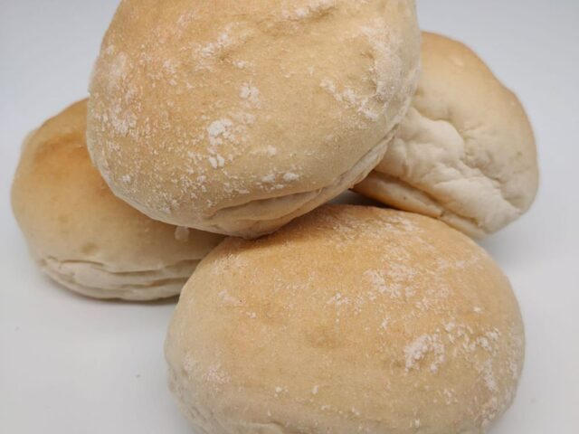 4oz White rolls (pack of 4)