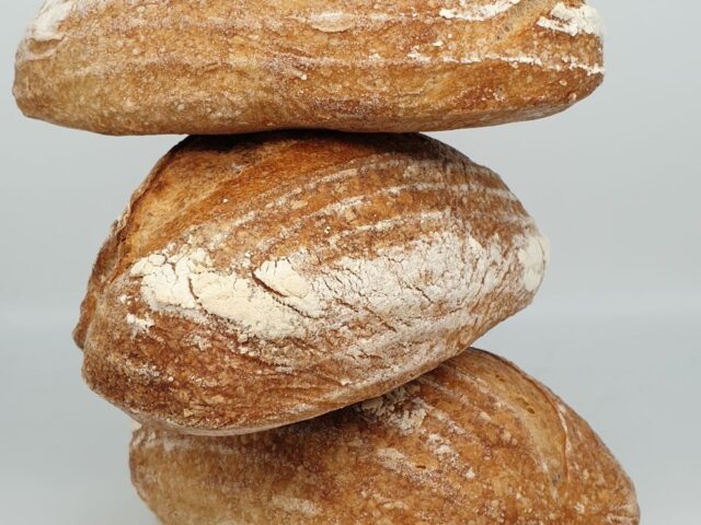 Sourdough loaf (sliced)